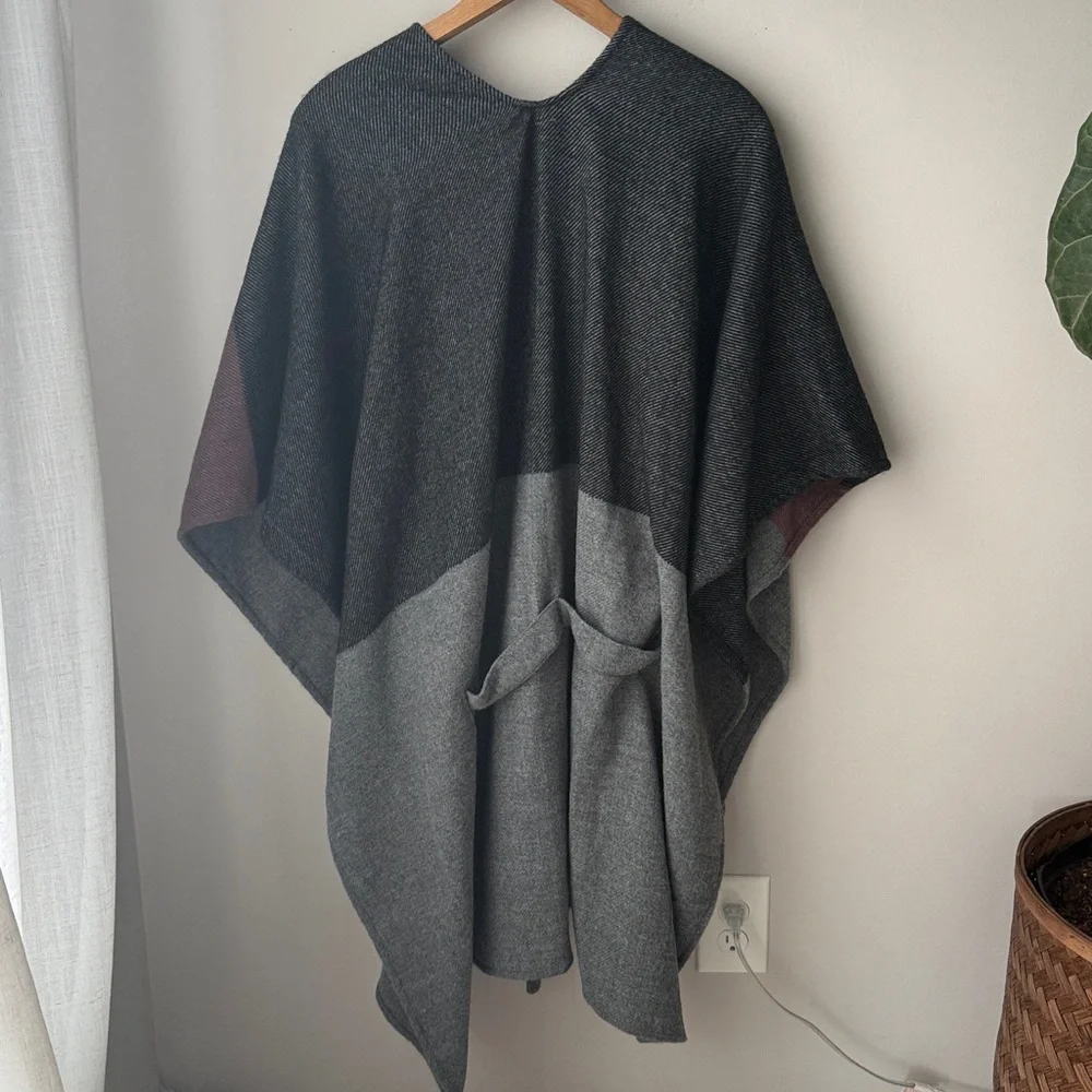 Apt 9 Oversized Colorblock Cozy Shawl Wrap Belted Poncho - Picture 7 of 7